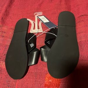 NWT Universal Thread leather slide sandals